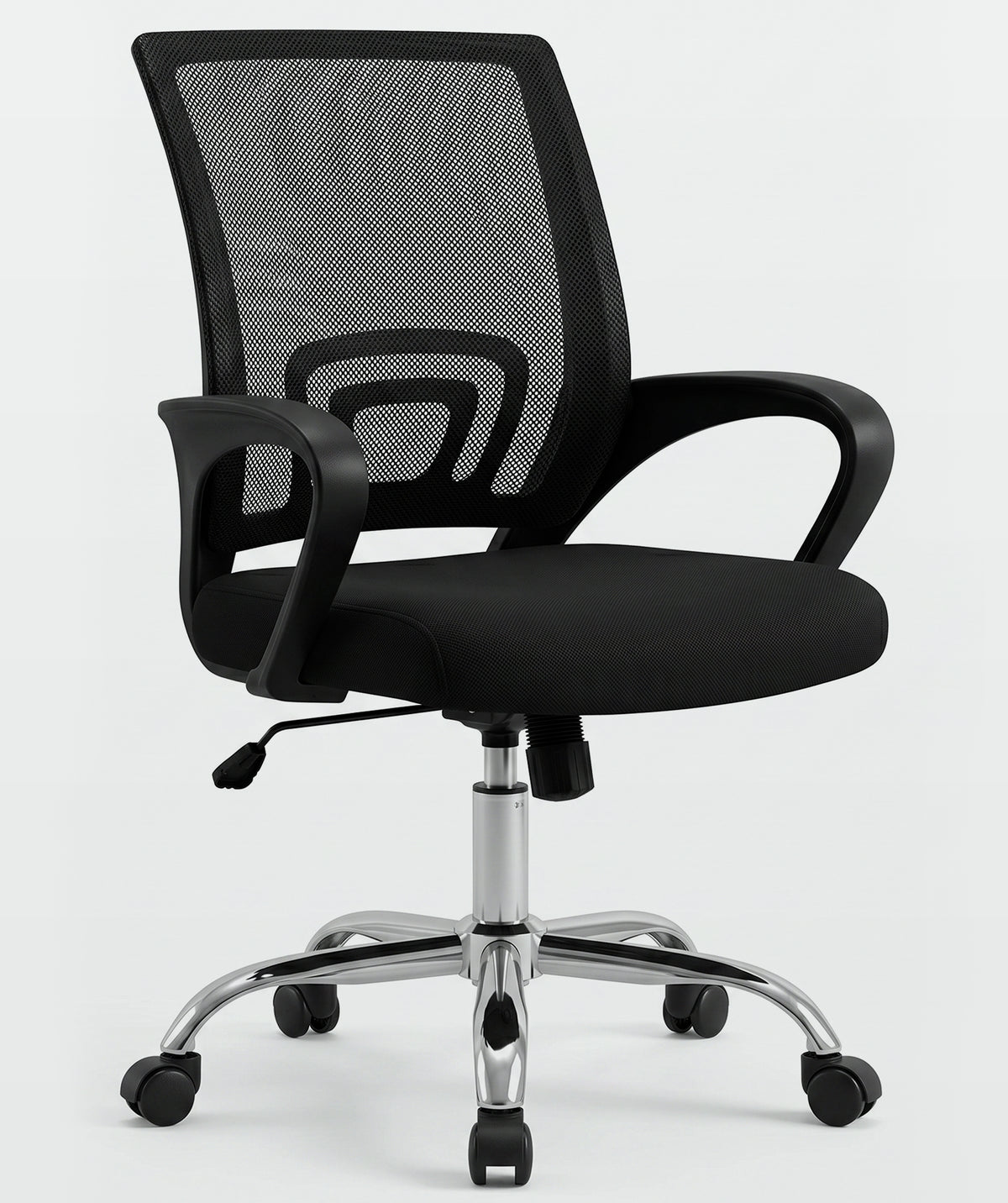 Silla de oficina ergonómica con base cromada