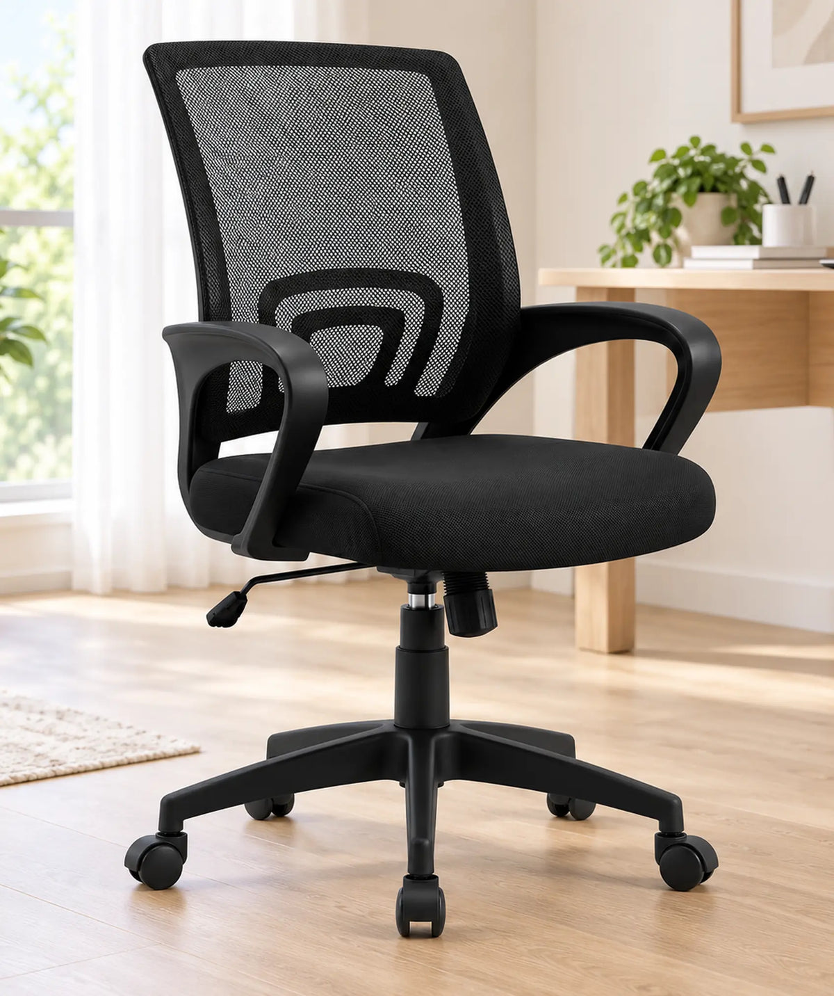 Silla de oficina con apoyo lumbar y base plástica