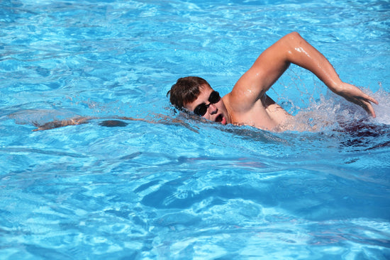 Conociendo la natación: técnica del estilo pecho – Unycos