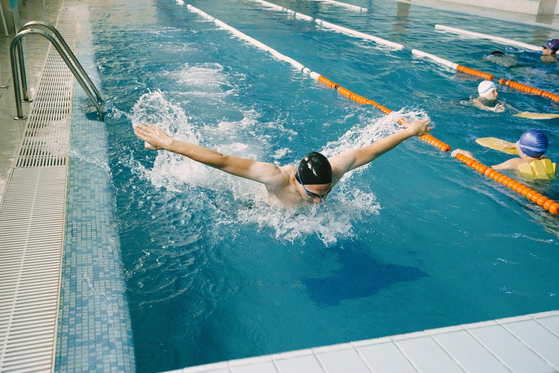 Natación: cuatro estilos un solo objetivo